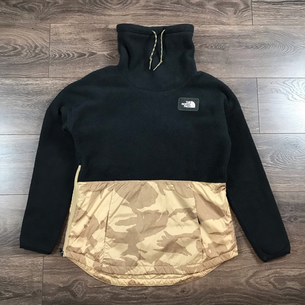 The North Face Riit Fleece Women’s Black/Tan Camo Cowl Neck Pullover Sweater (M)